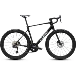 CUBE ATTAIN C:62 SLT CARBON/WHITE 58 CM (4054571534415)