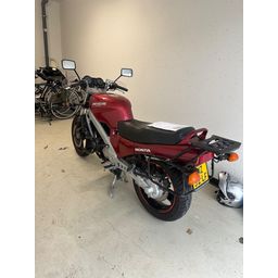 Honda NTV650 rood (F.12240)