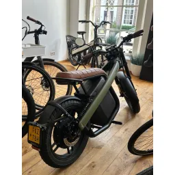 Brekr B4000 Brommer 52km/u Army Green / Brown Saddle M 2026 (F.12272)