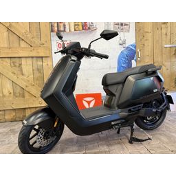 NIU NQiX 25km snorscooter Elektrisch Matzwart 2026 (F.106046)