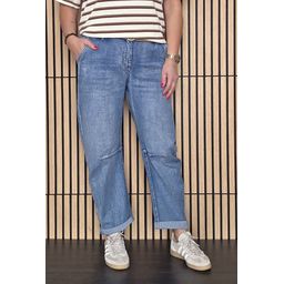 BARREL JEANS CHESS