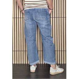 BARREL JEANS CHESS
