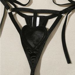 De namour lingerie by shots Hartvormige Twee Delige Harnas Set - S/M - Zwart (8714273026620)
