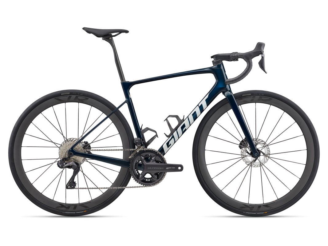 GIANT Defy Advanced Pro HEREN MARIANA BLUE ML M/L 2026 (4711291227675)