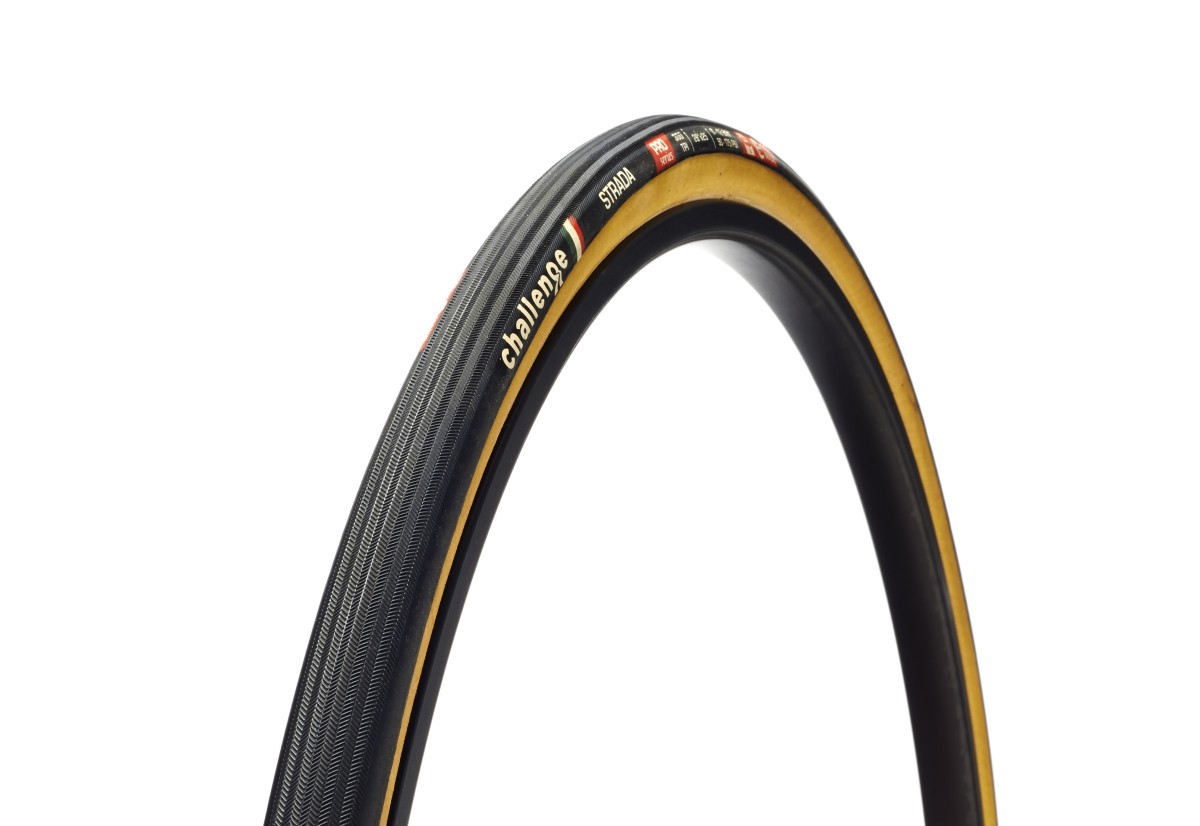 Challenge Strada pro ot 700x25c zwart/bruin (8855627005080)