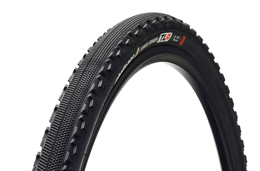 Challenge Gravel grinder clincher tlr 700x33c zwart (8855627020441)