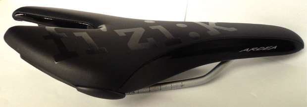 Fizik Zadel fi ardea zwart (8021890366016)