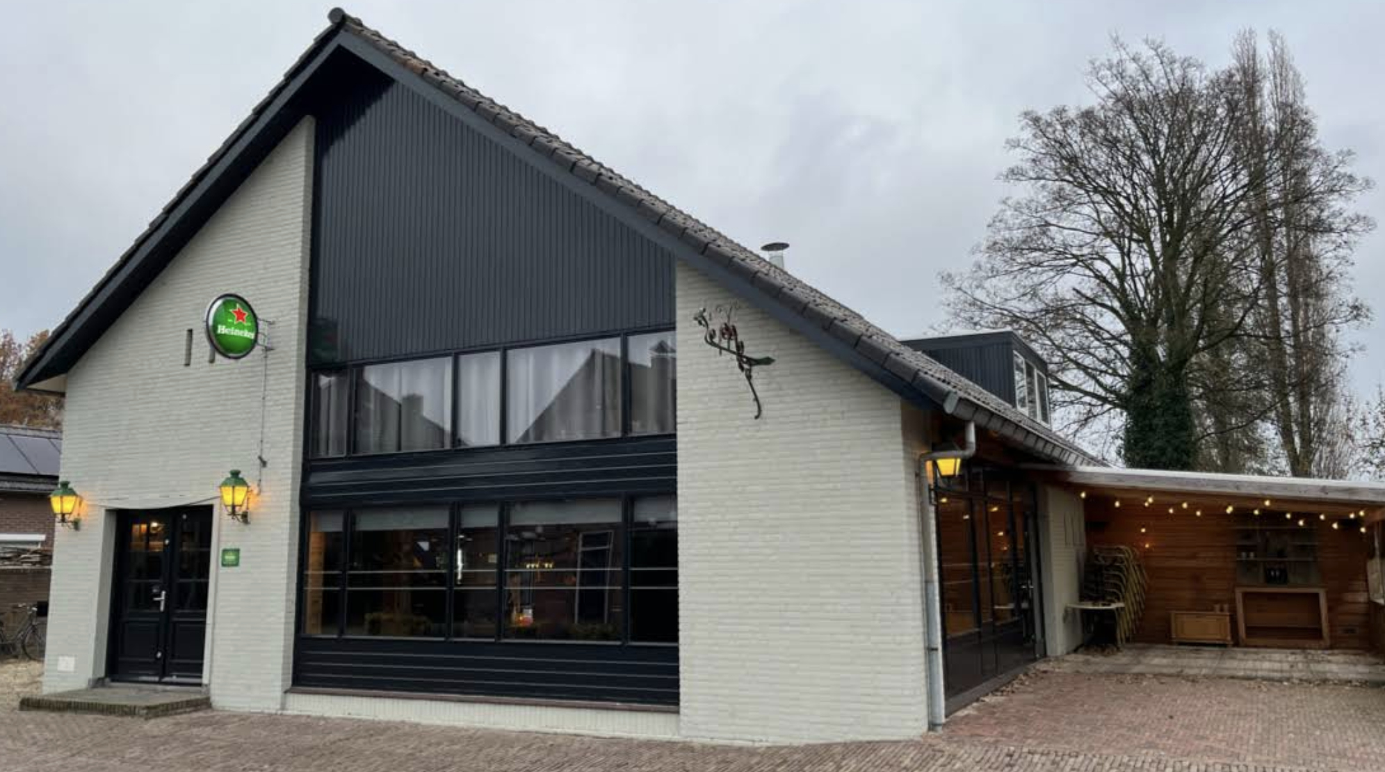 Ondernemers in gesprek tijdens een netwerksessie.