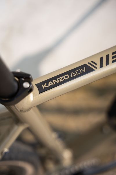 RIDLEY Kanzo Adventure Alu Cues 1x11 mat zwart M M 2027 (5400928823890)