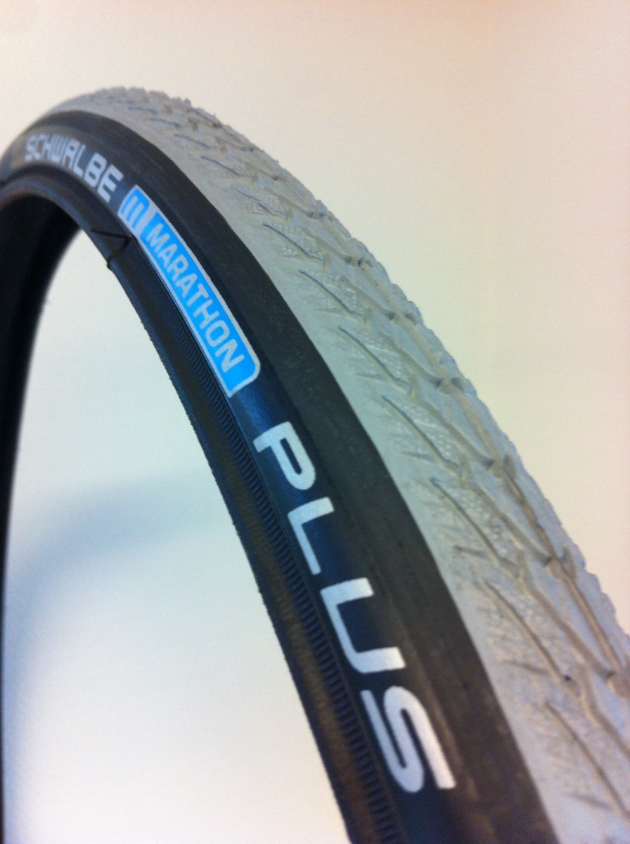 BUB Schwalbe 24-1.00 (25-540) Marathon Plus Perf.grijs zwart (4026495428996)