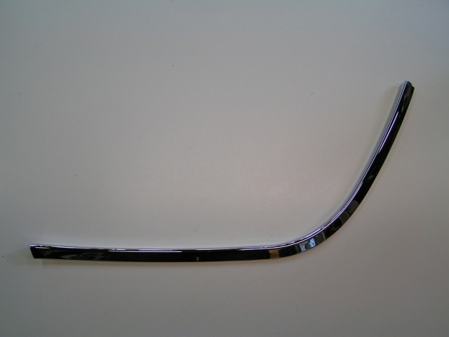 Vespa Sierlijst treeplank prima / sprint rh chr (673641)