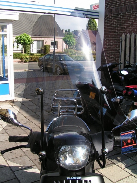 Piaggio Windscherm zip hoog smoke incl bev. (8718336042732)