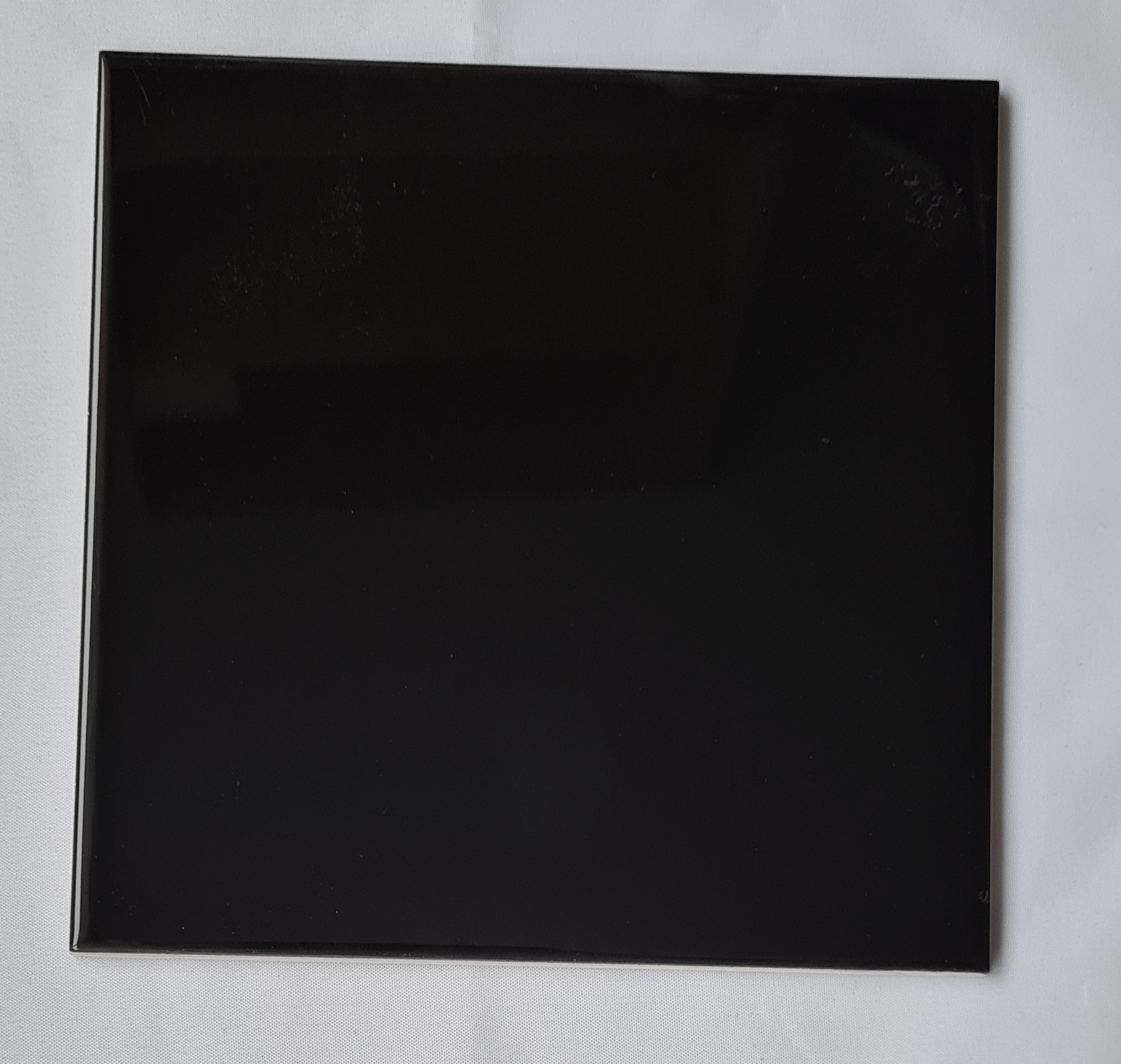 Accent black