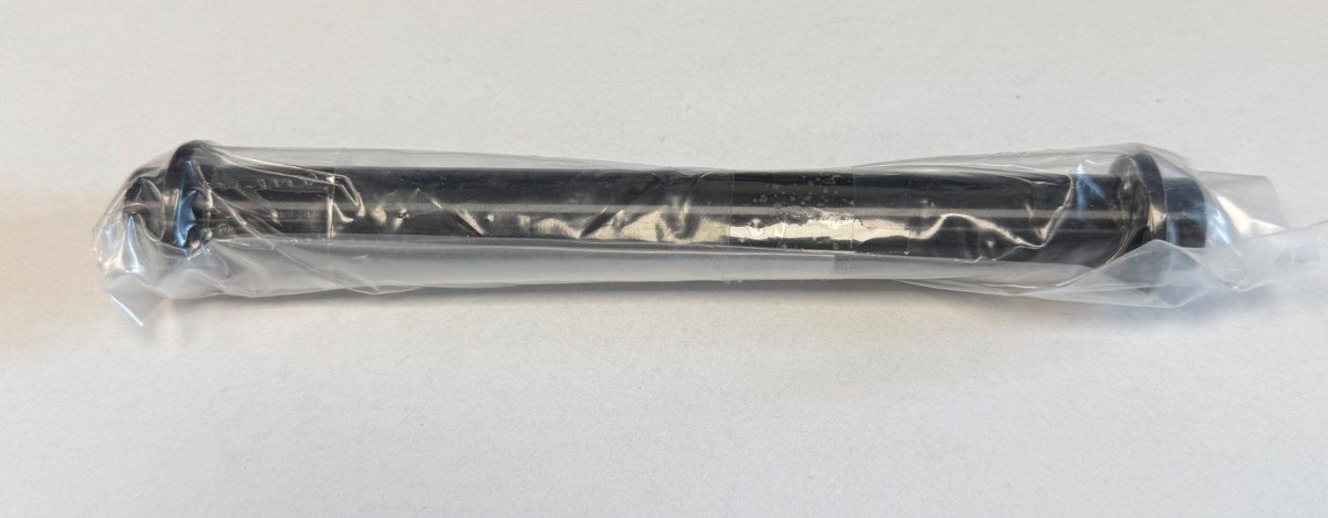Wren Axle for Stromer Fork 110x15mm Bolt (ST161) (2181007418604)