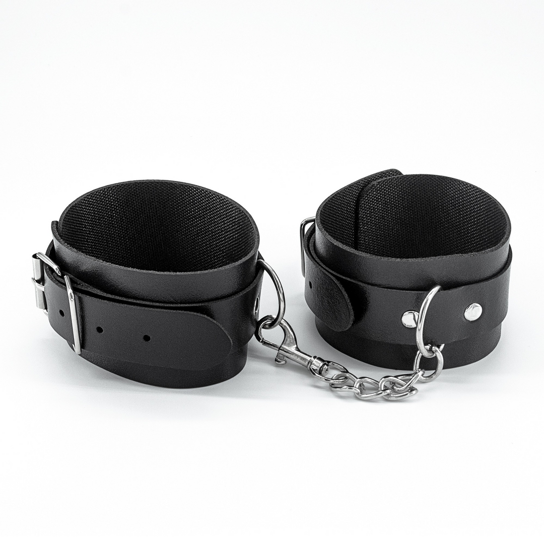 Crushious Punisher - 8-delige Bondage Set - Zwart (799632355434)