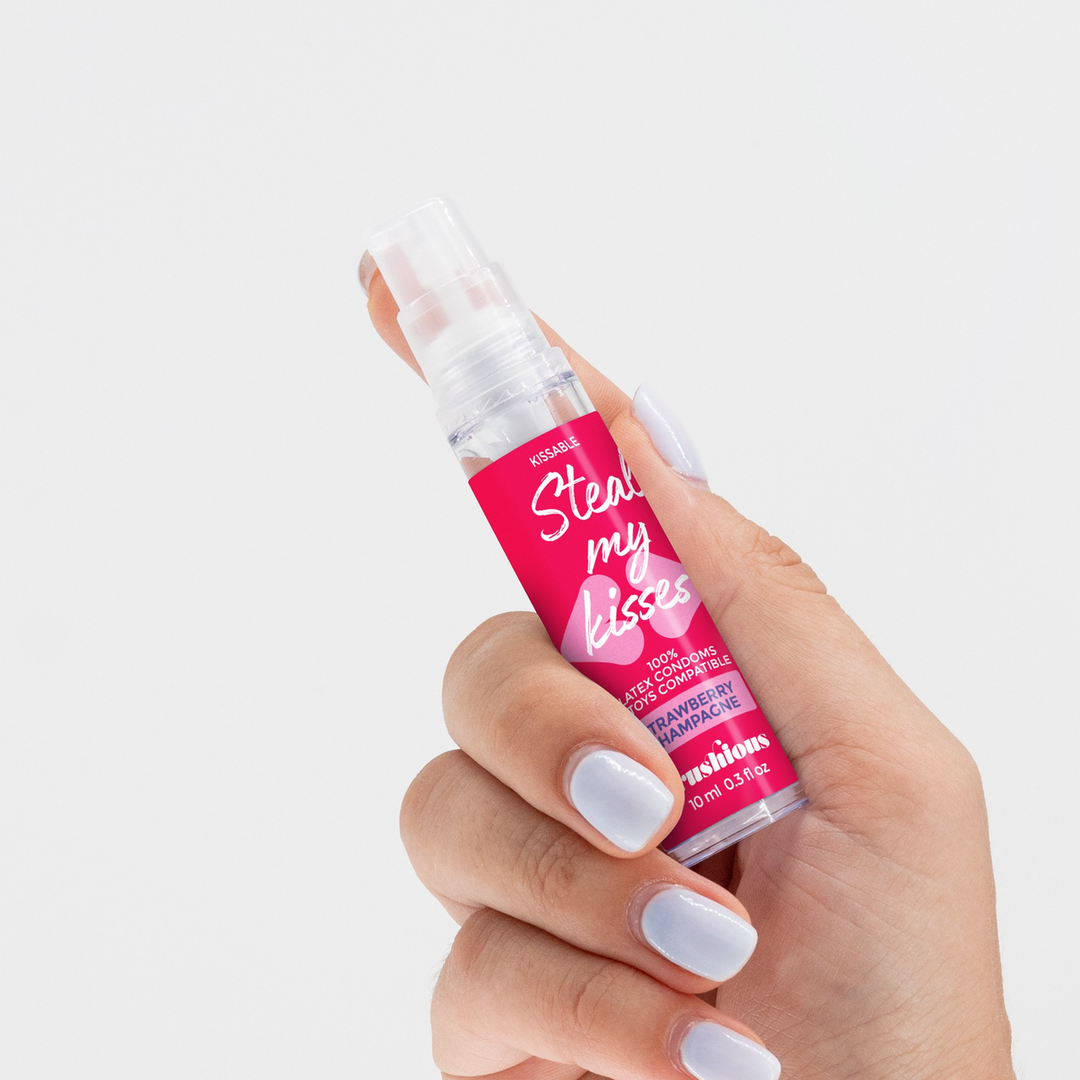 Crushious Steal My Kisses - Glijmiddel - Aardbeien Champagne Smaak - 0,3 fl oz / 10 ml (7403254159877)