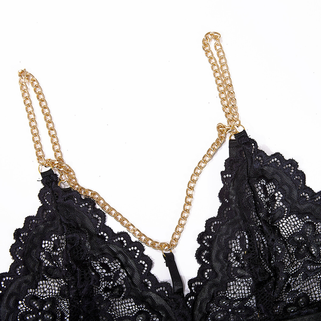 De namour lingerie by shots Strappy Drie-delige Kant Cut-out Set met Ketten - S/M - Zwart (8714273027009)