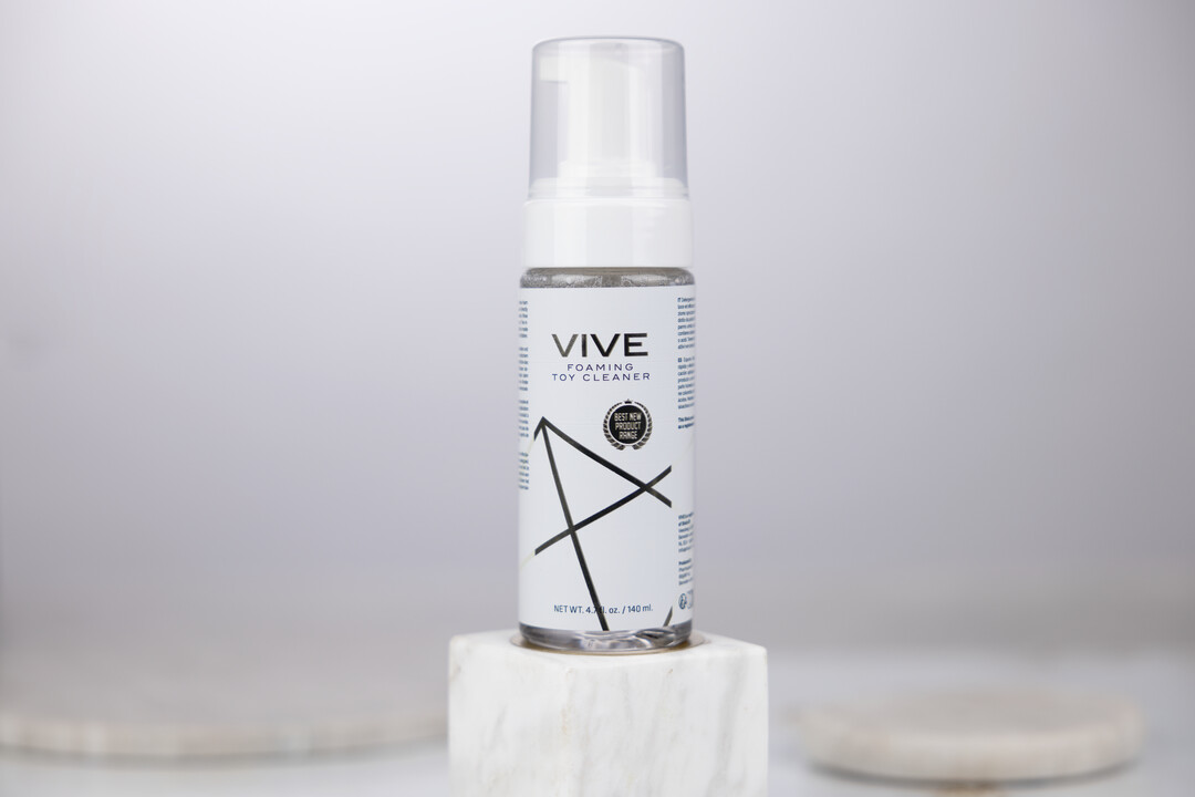 Vive by shots Sponsende Speelgoedreiniger - 4,7 fl oz / 140 ml (8714273937230)