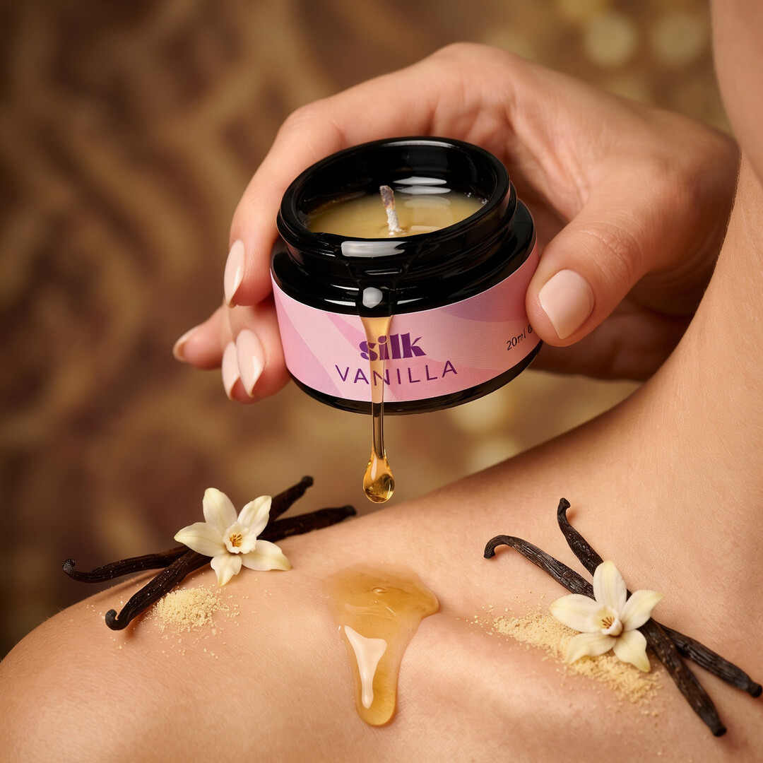 Crushious Silk - Massage Candle with Pheromones and Vanilla Scent - 0.68 fl oz / 20 ml (7403254162525)